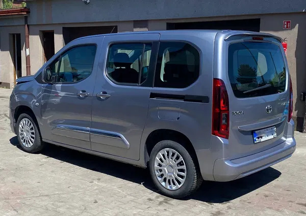 toyota proace city verso śląskie Toyota Proace City Verso cena 49900 przebieg: 100000, rok produkcji 2021 z Międzylesie